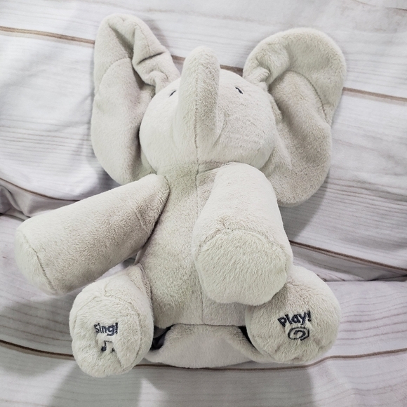 Baby Gund Flappy Elephant Singing Peek A Boo Interactive Plush Toy 10 Inch 2017 - Picture 4 of 11